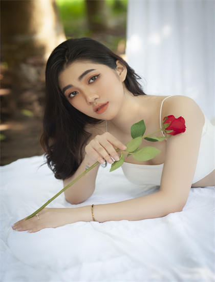 灼灼韶华146集全免费观看_天天干天天天天_瑜伽老师花样多382章