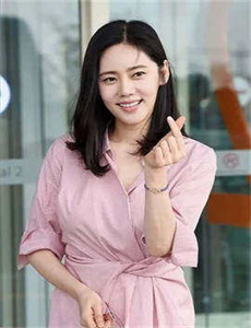 《小花仙动画片全集-打屁股女生视频播放》